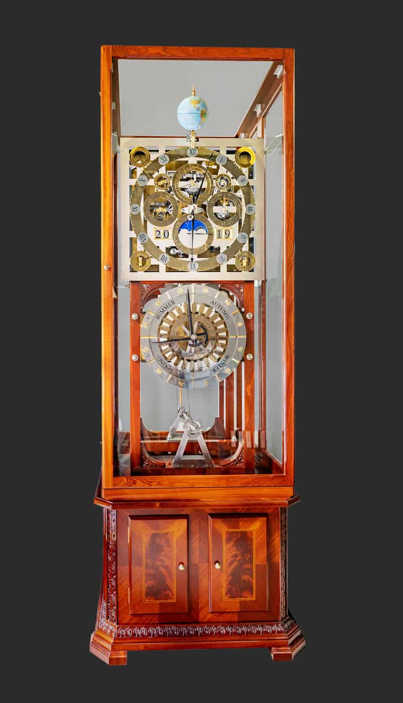 Wielki-Zegar-Astronomiczny-Szkieletowy